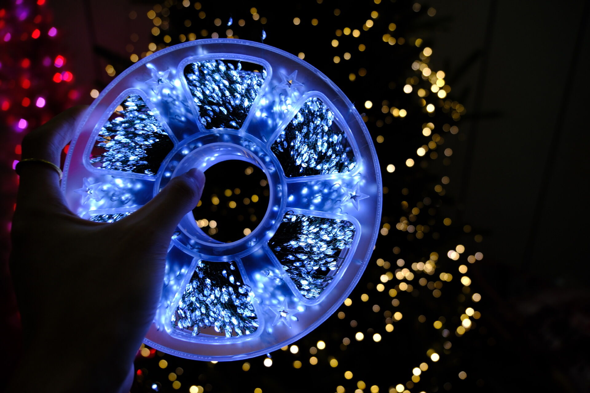 900 LED Cool White USB Fairy String Lights with Remote — image 1