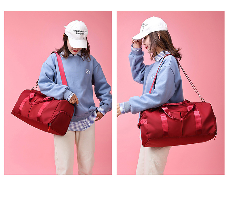 Red Large Capacity Travel Duffel Bag – Wet & Dry Separation view 3