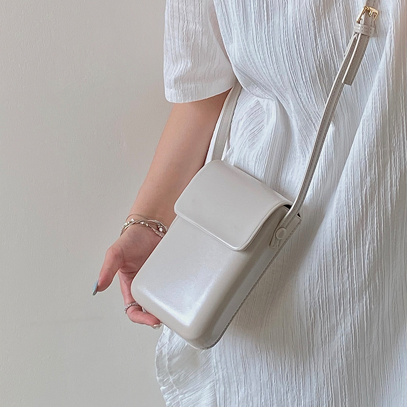 White Stylish Women's Crossbody Phone Bag – Compact Vertical PU Leather Mini