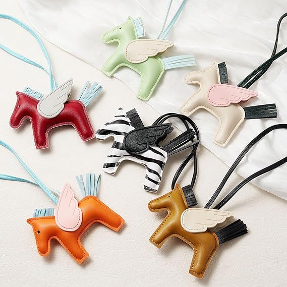 Beige PU Leather Pegasus Keychain – Cute Flying Horse Pendant with Wings and Rope view 2