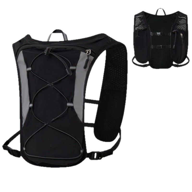 Black Lightweight Hydration Backpack with 1.5L Water Bladder Compact Cycling