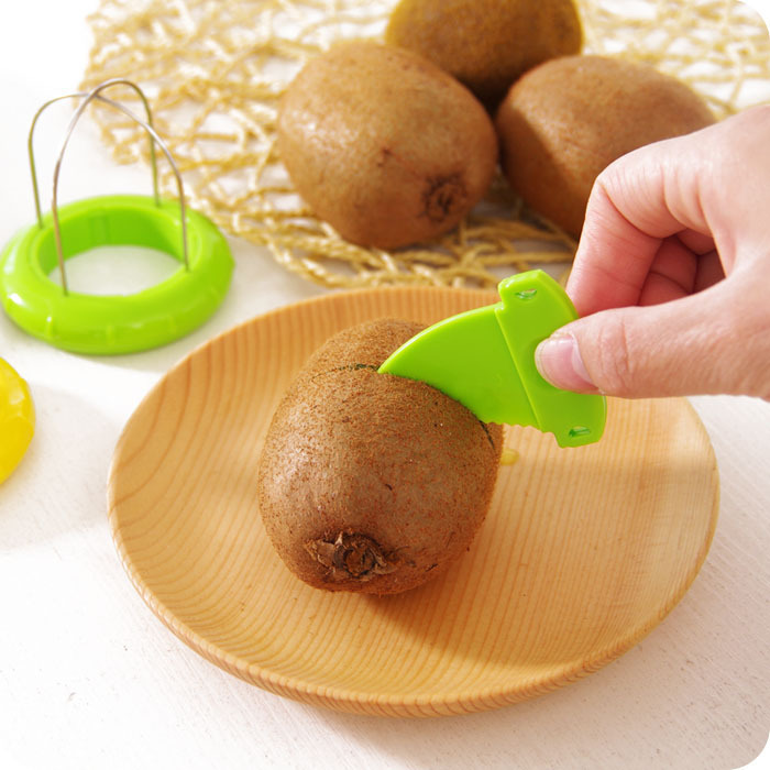 Green 4 Pack Kiwi Fruit Cutter and Peeler Tool with Detachable Knife view 3