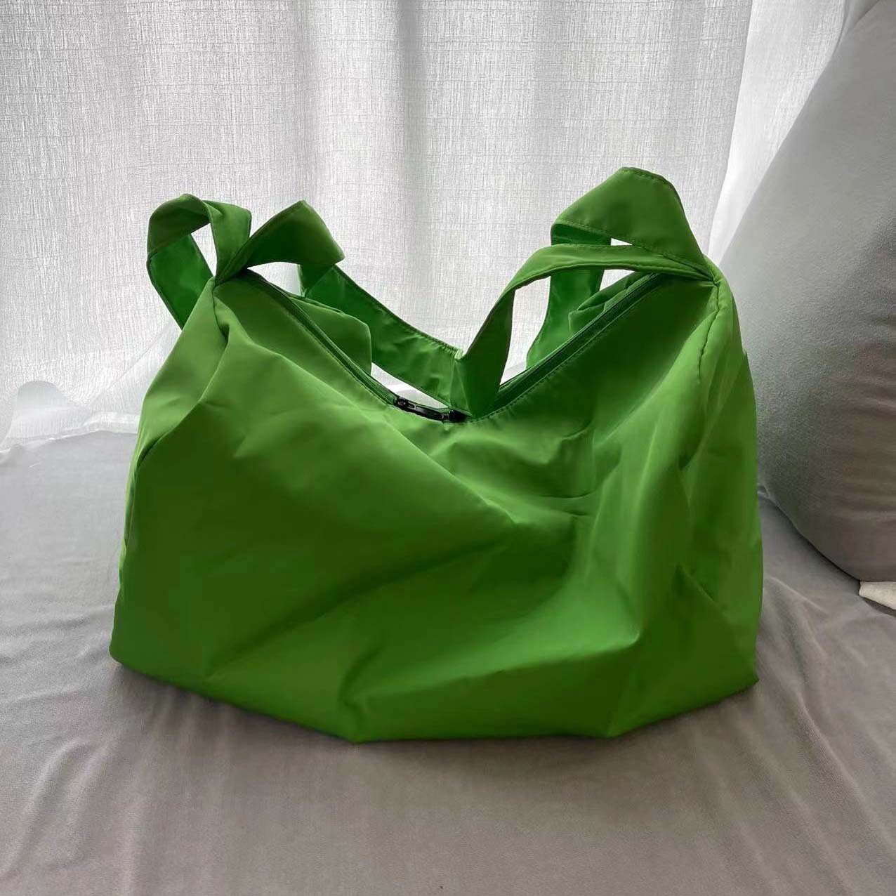 Green Large-Capacity Nylon Sports Fitness Bag(42x27x23cm) - Multi-functional