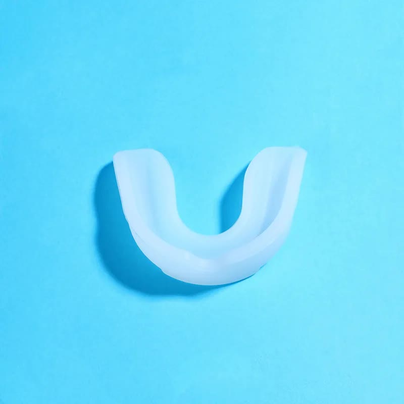 4-Pack White Food Grade Silicone Sports Mouthguard(6x5x1.7CM) With Vented PP view 2