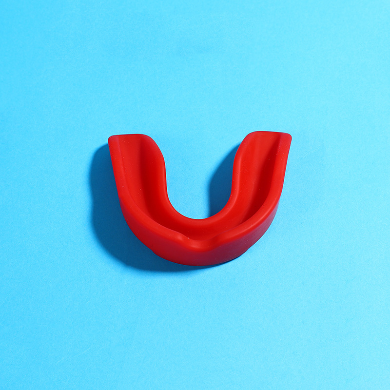 4-Pack Red Food Grade Silicone Sports Mouthguard(6x5x1.7CM) With Vented PP view 2