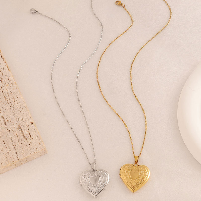 2-Pack Luxury Fading-Resistant Titanium Steel Heart Locket Necklace(Sliver & view 3