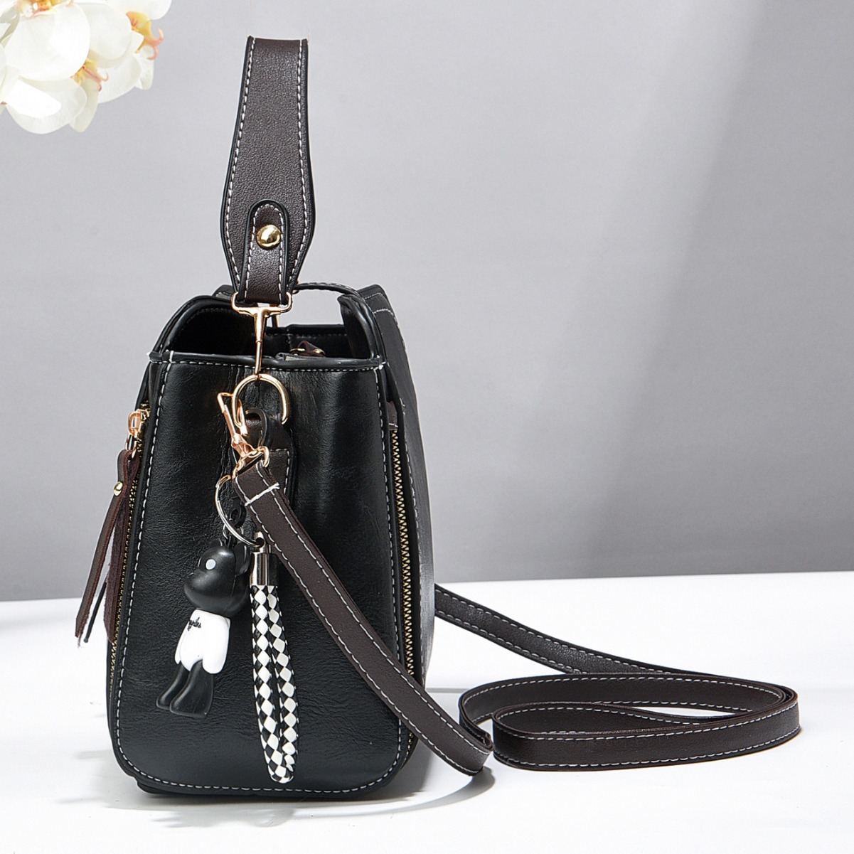 Green Fashion Women's Bucket Bag - Summer Crossbody Shoulder Handbag with Keychain view 4