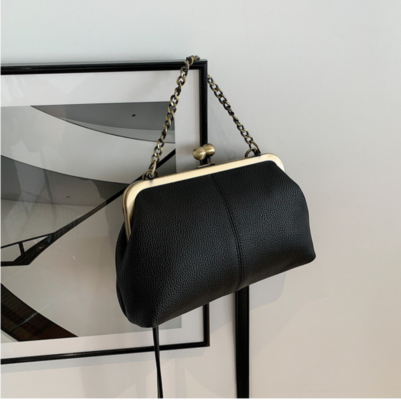 Black Retro Women's Shell Handbag - European Style Clip Lock Closure PU view 3