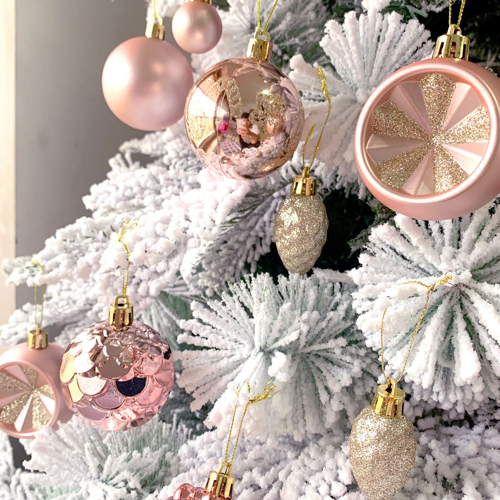 MJXK46-20Y Christmas Decorative Balls Set(24x24x6CM) - Shatterproof Plastic view 4