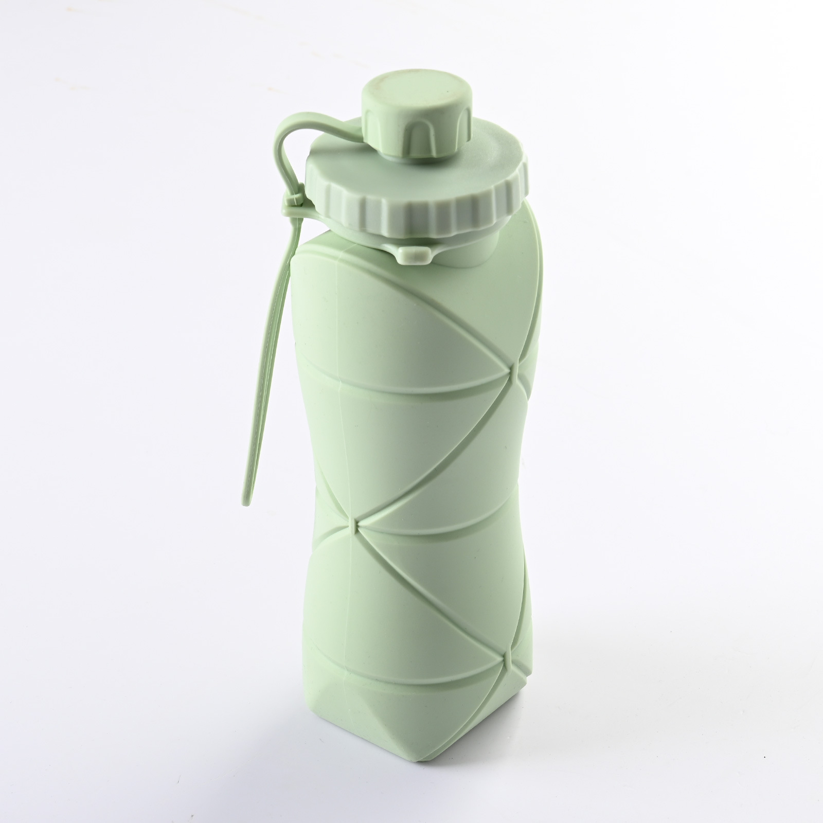 Green Portable Food Grade Silicone Collapsible Sports Water Bottle 600ML