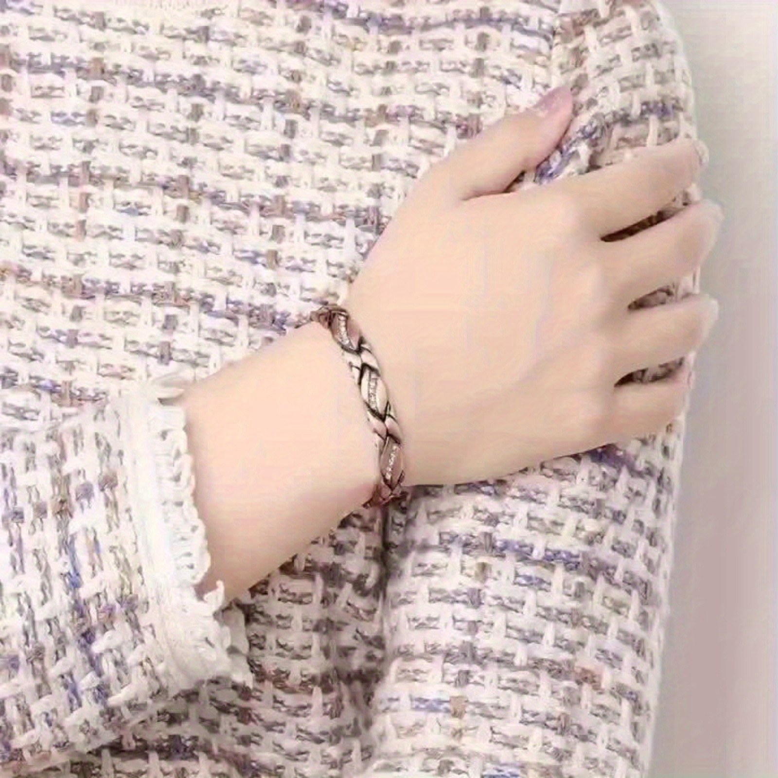 Leaf Magnetic Therapy Bracelet with Rhinestones - Geometric Stylish Wristband view 4
