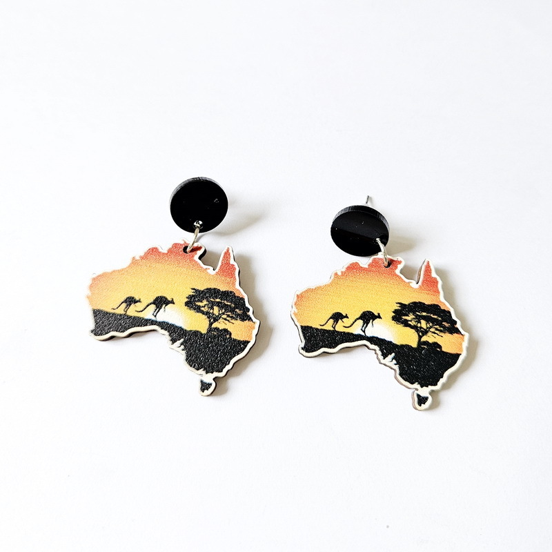 Wooden Australia Map Silhouette Earrings - Lightweight Geometric Ear Drops