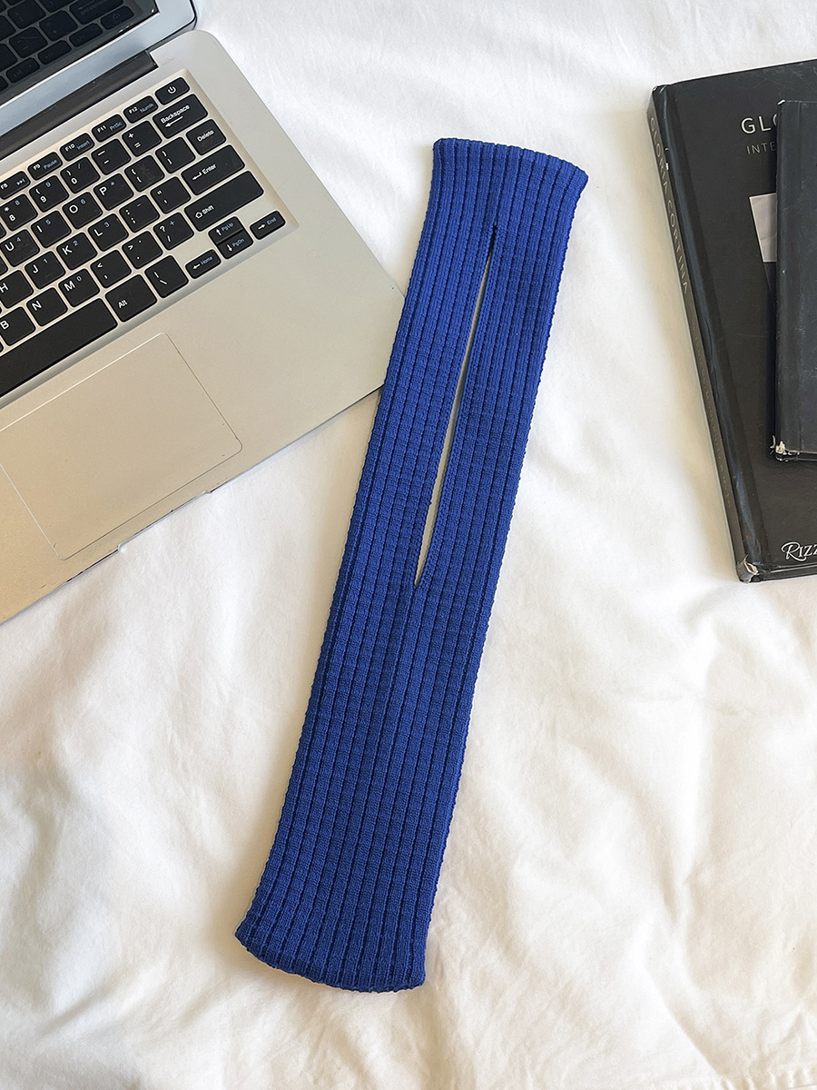 Blue High-Elastic Knit Short Phone Sling Bag – Compact Streetwear Accessory