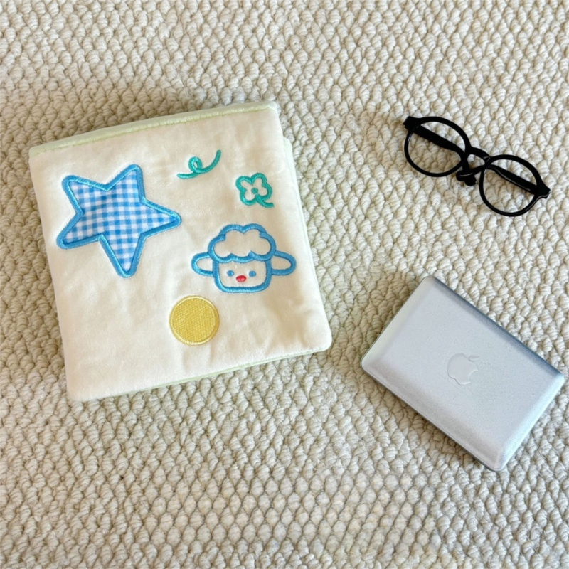 Soft Plush Interactive Sniffing Wallet with Hidden Treat Pockets (Style 2)