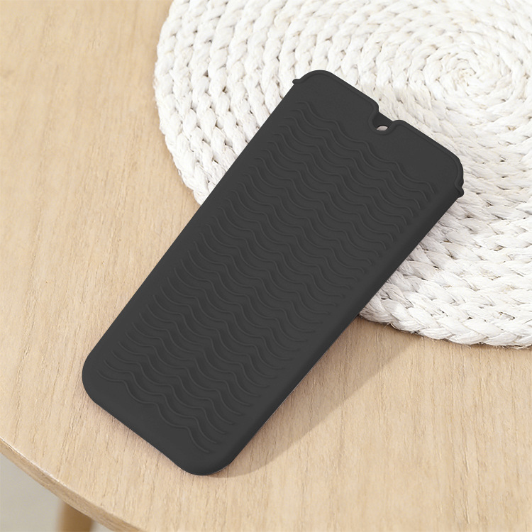 Black 2-in-1 Silicone Wave Anti-Scalding Mat & Pouch for Hair Tools (2-Pack)
