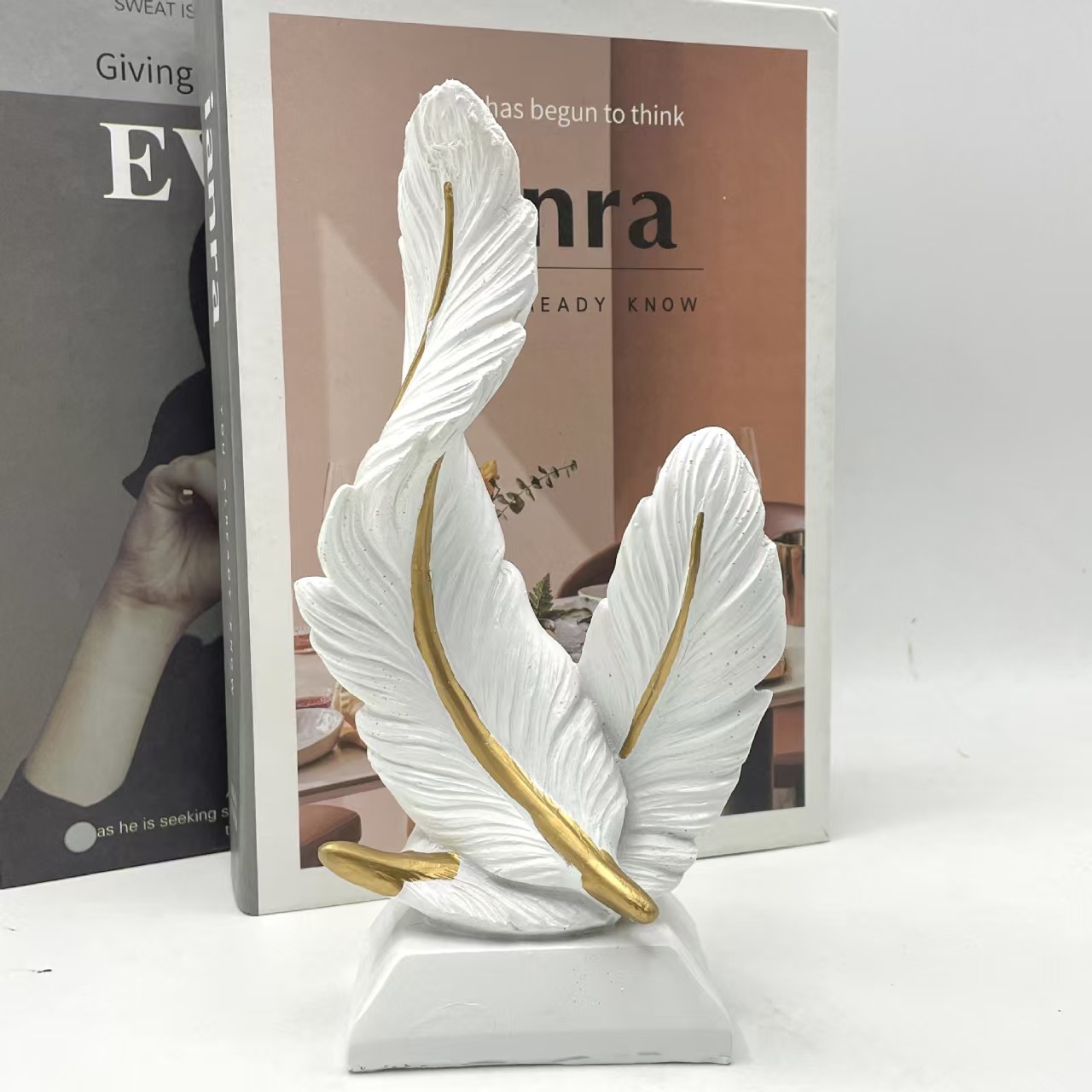 White Luxury Artistic Resin Dual Feather Sculpture - Elegant Minimalist Home