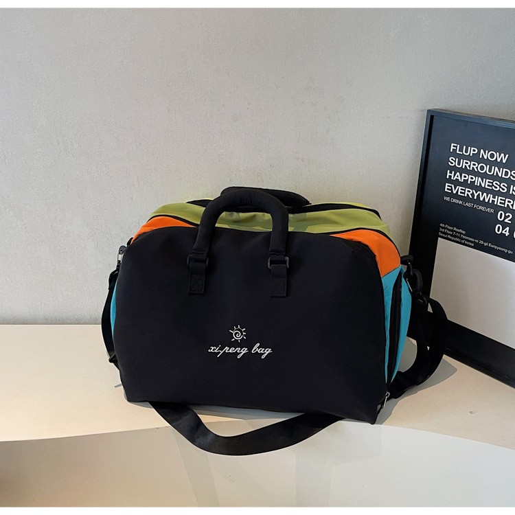 Black Color-Block Travel Bag - Large Capacity Women's Handbag for Leisure