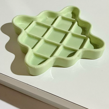 Green Ceramic Slow Feeder Licking Plate for Cats and Dogs