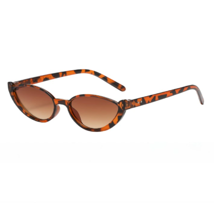 Tortoiseshell-rimmed Tea-stained Lenses 2PCS Fashionable Cat-Eye Sunglasses