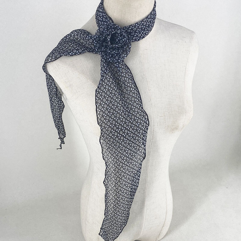 2 Pcs Black Clover Pattern Rose Flower Thin Scarf – Elegant and Versatile Neck