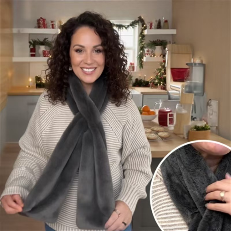 Brown Soft Faux Fur Scarf with 15x20CM Hidden Zipper Pocket - Anti-Theft view 3