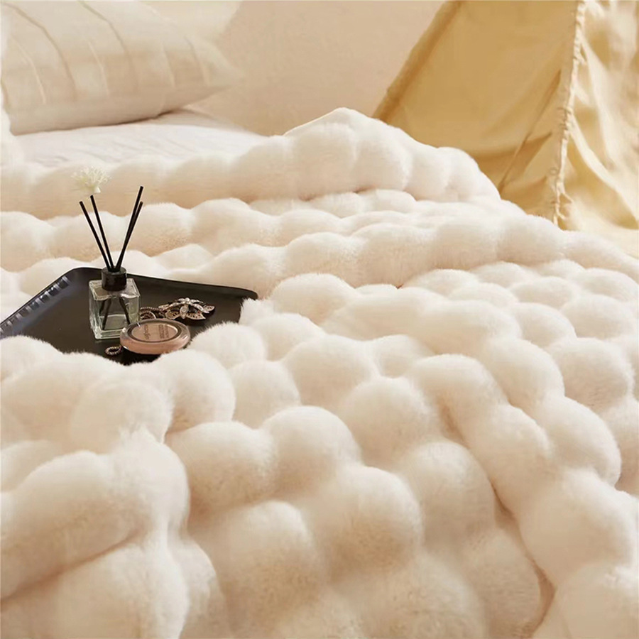 2-Pack White Luxury Tuscany Fleece Rabbit Fur Bubble Blanket (45 x 45 CM) view 2