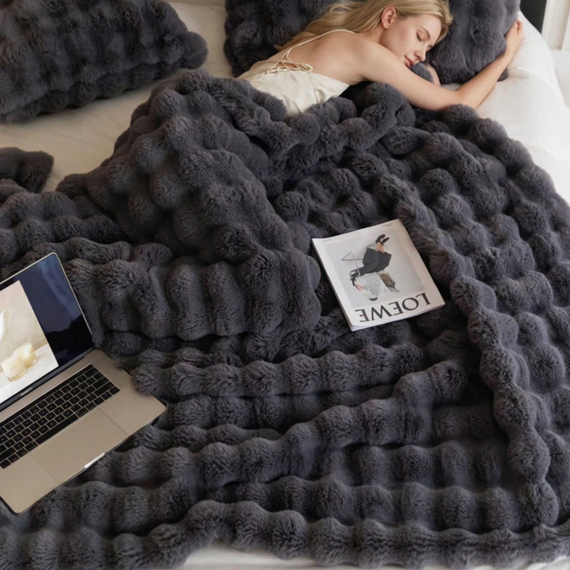 Black Grey Luxury Tuscany Fleece Rabbit Fur Bubble Blanket - Double-Sided