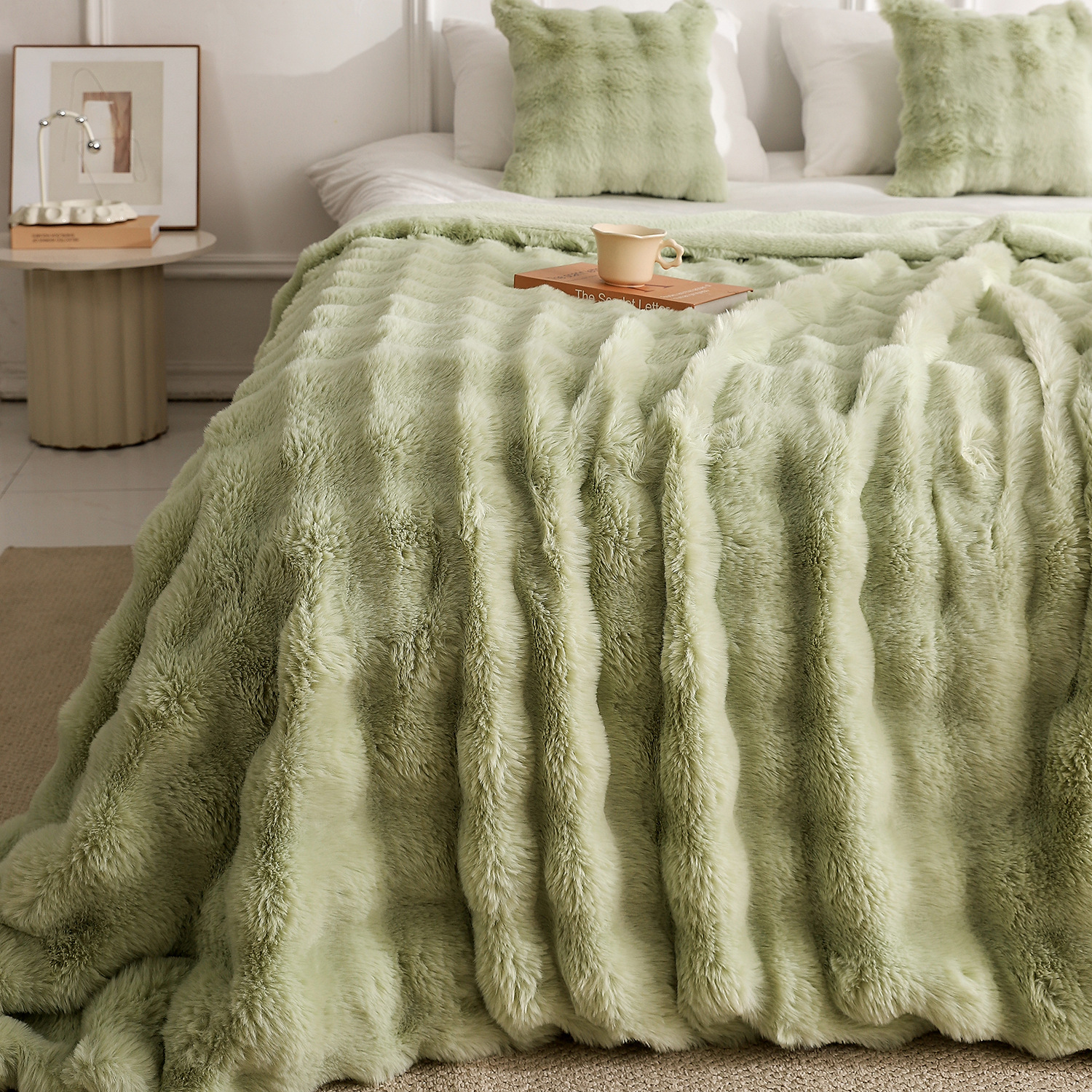 Green Luxury Tuscany Fleece Rabbit Fur Bubble Blanket - Double-Sided Thickened