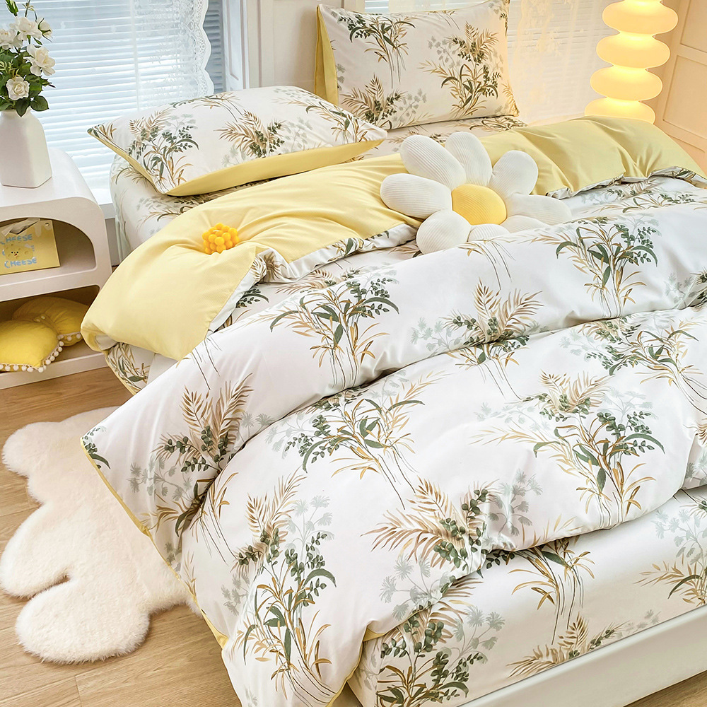 4-Piece Black Silhouette Printed Soft-Touch Brushed Bedding Set for 1.5M Bed view 2