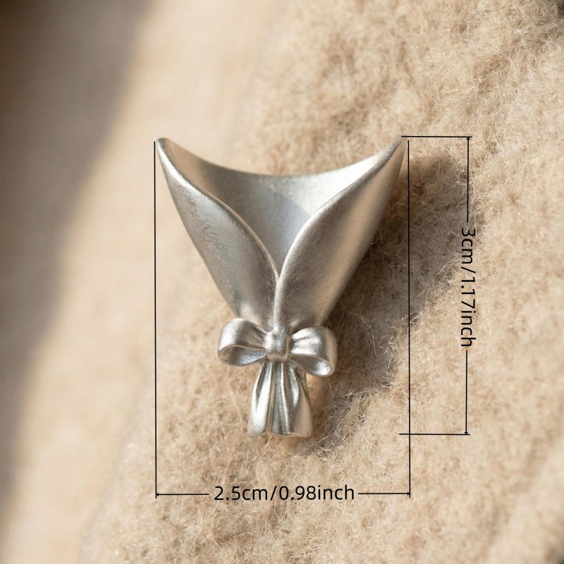 Handcrafted Bowknot Ikebana Brooch - Elegant Minimalist Wearable Art view 5