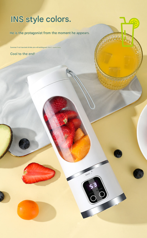 Green 7.4V Portable Blender Smoothie Maker 450ml Wireless Rechargeable Juicer view 4
