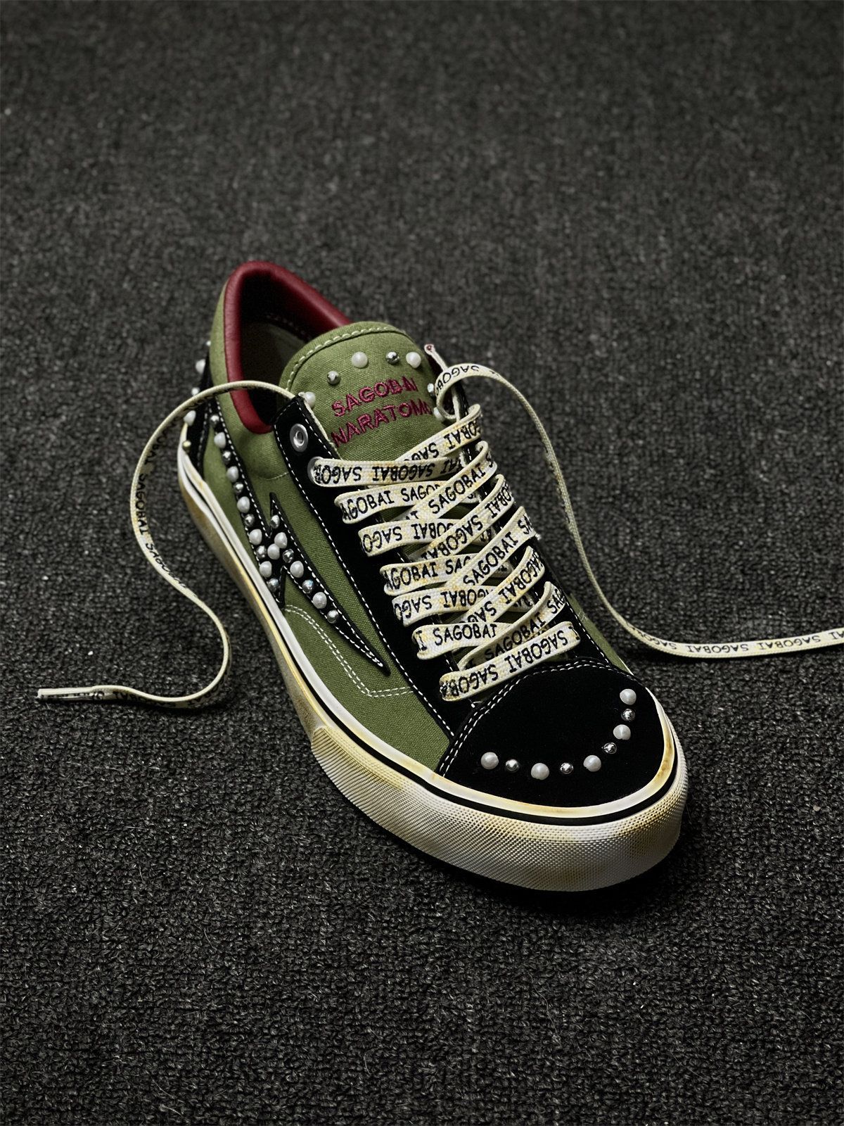 Vintage Skate Shoes Distressed Sneakers Retro Lightning Shoes Worn-In Casual view 12
