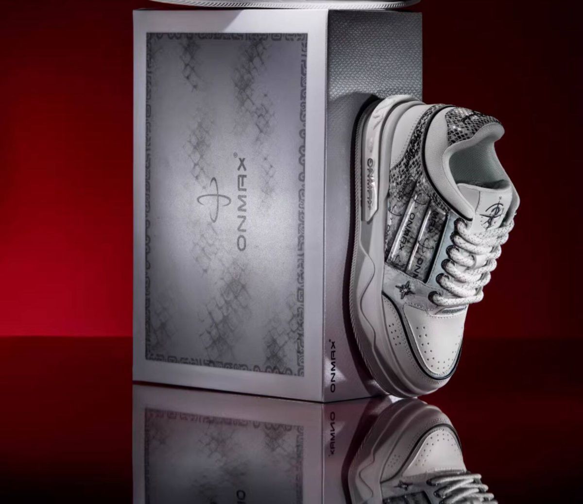 Women'S Casual Board Shoes Silver Snake Sneakers Trendy Women'S Sneakers view 4