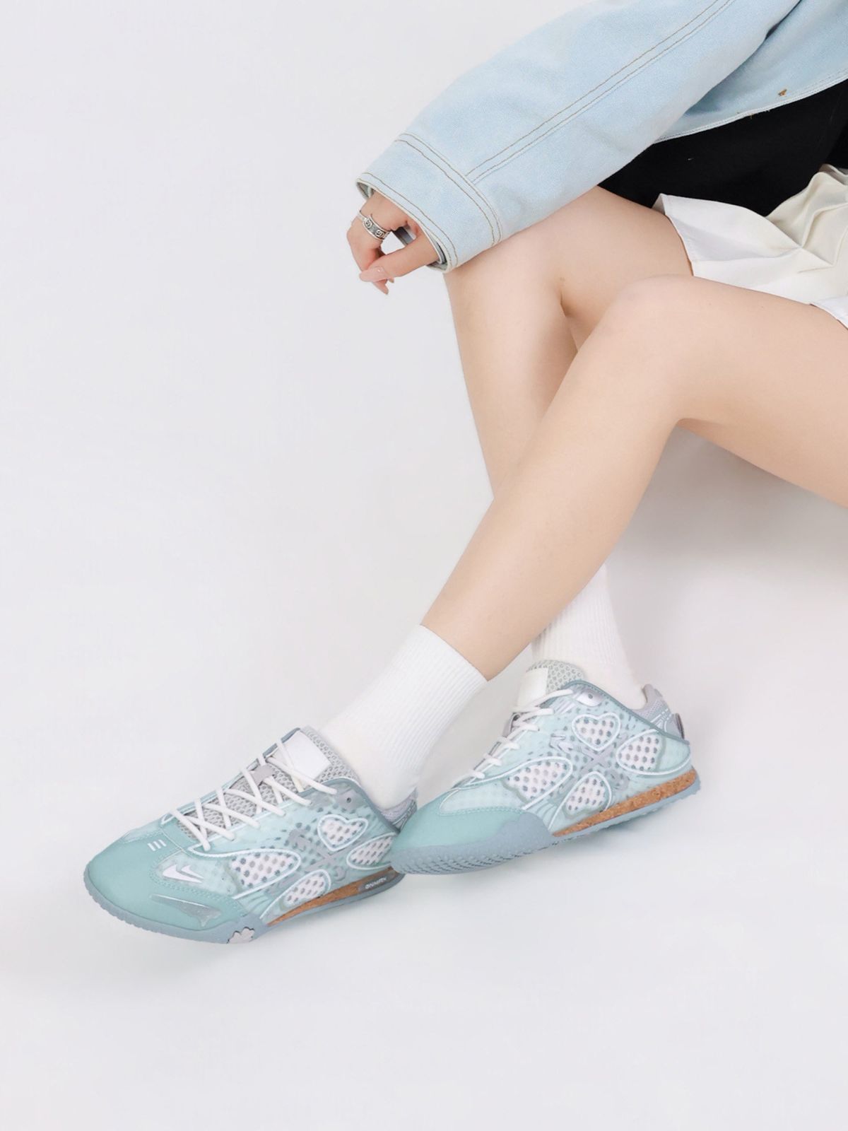 women's casual shoes, four-leaf clover shoes, cut-out sneakers, breathable view 5