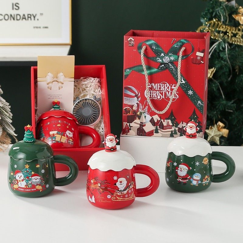Christmas mug, ceramic mug, mug with lid and spoon, Santa Claus mug, festive view 11