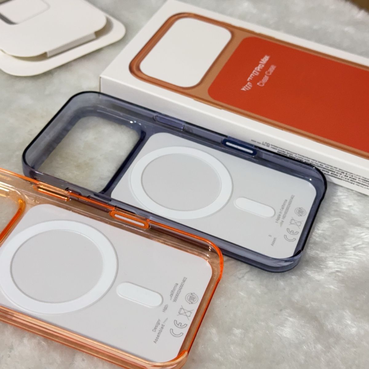 transparent phone case, magnetic phone case, animated phone case, phone view 14
