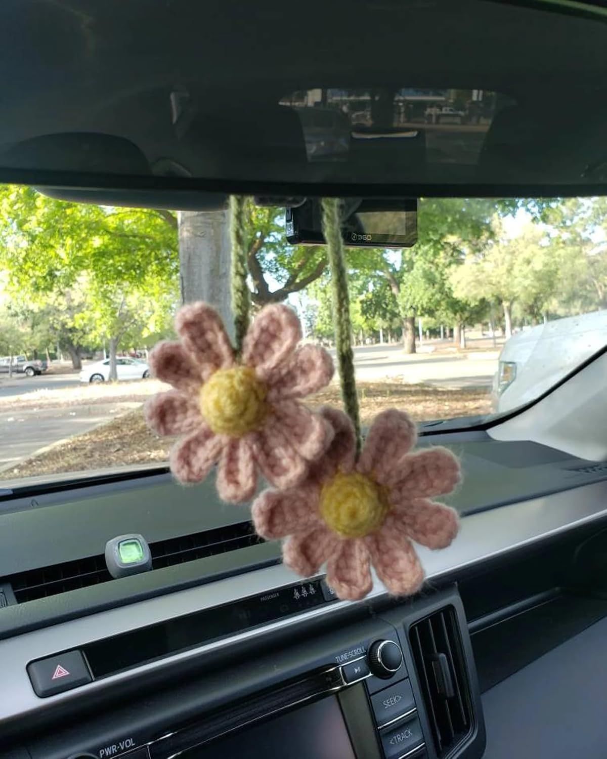 Women's Crochet Daisies Car Accessories Cute Rearview Mirror Pendants Handmade view 5