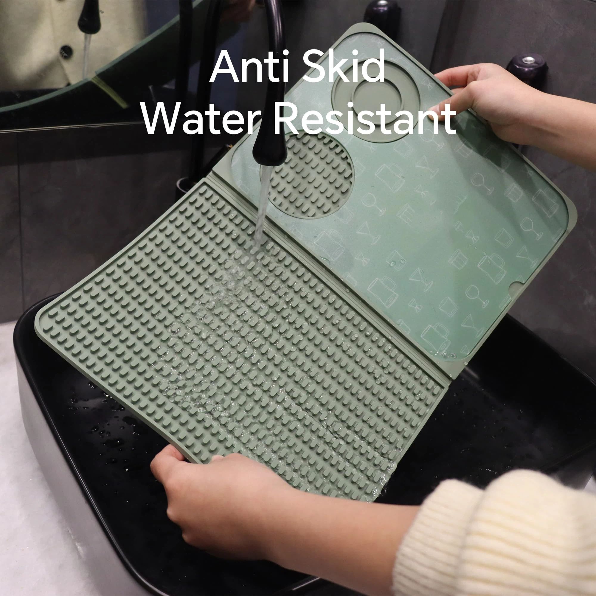 3-in-1 Bar Mat, Bar Accessories, Multifunctional Folding Cocktail Mat with view 2