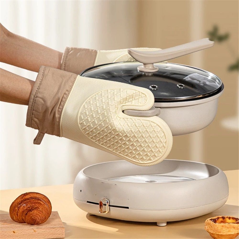 1 pair of Silicone Oven Mitts，Heat Resistant up to 572°F view 3