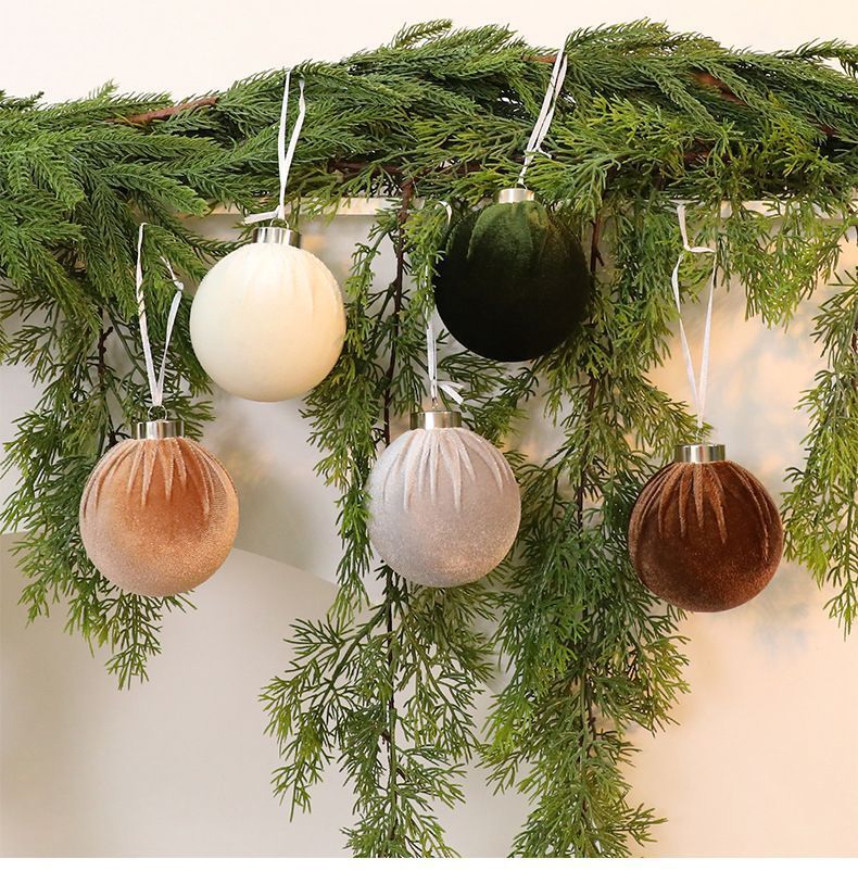 Velvet Wrapped Christmas Bauble Ornaments view 5