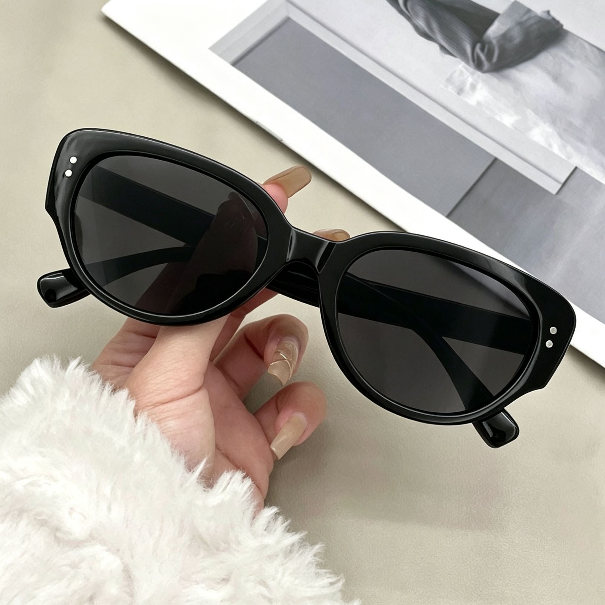 Glossy Black Frame Gray Lens