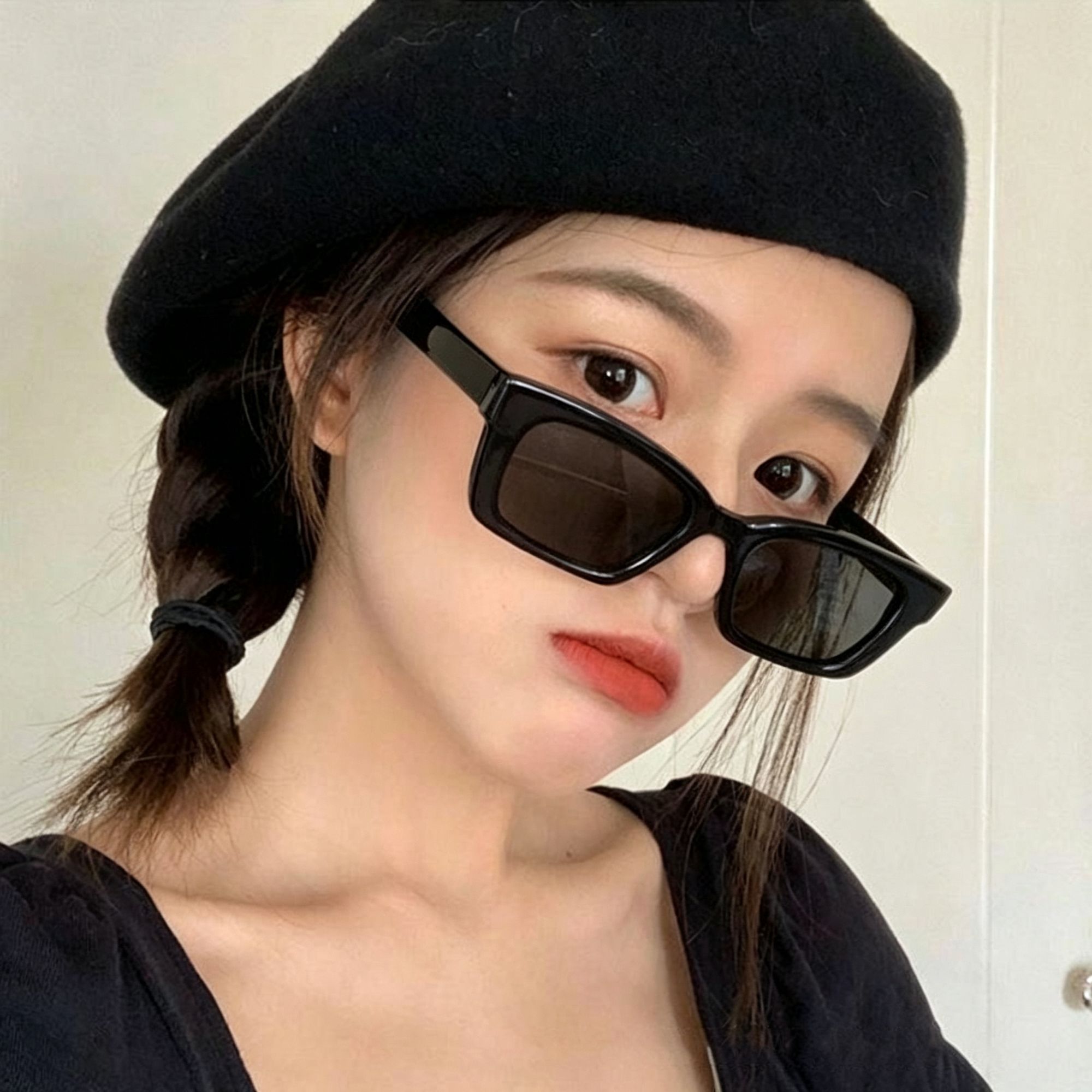 Q1 Black Frame Gray Lens
