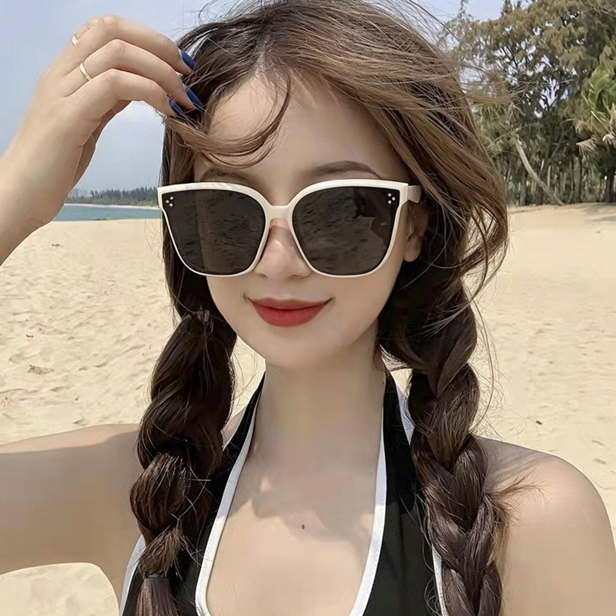 T1 Off-White Frame Gray Lens