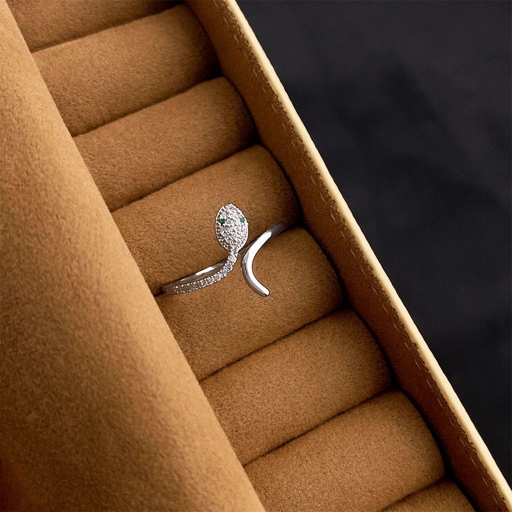 Luxury Zircon Index Finger Ring