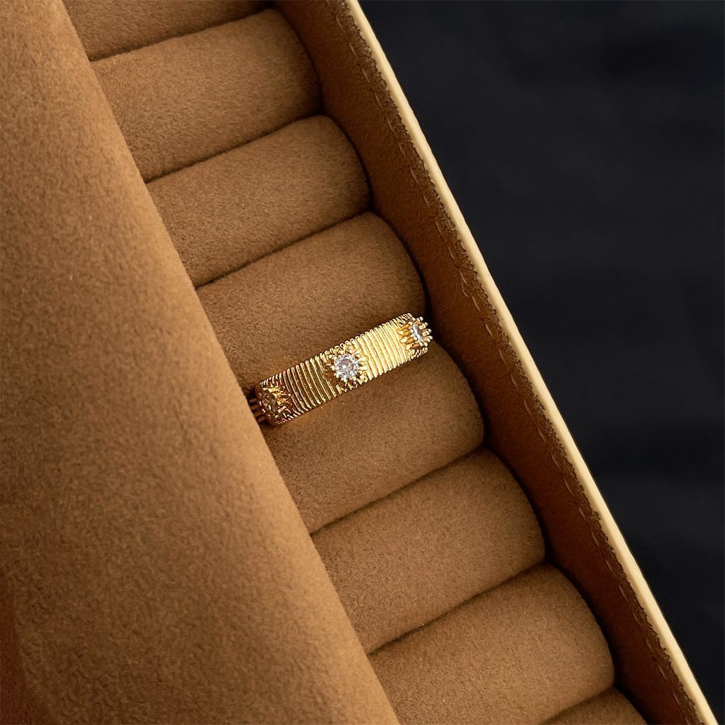 High‑End Vintage Women Finger Ring