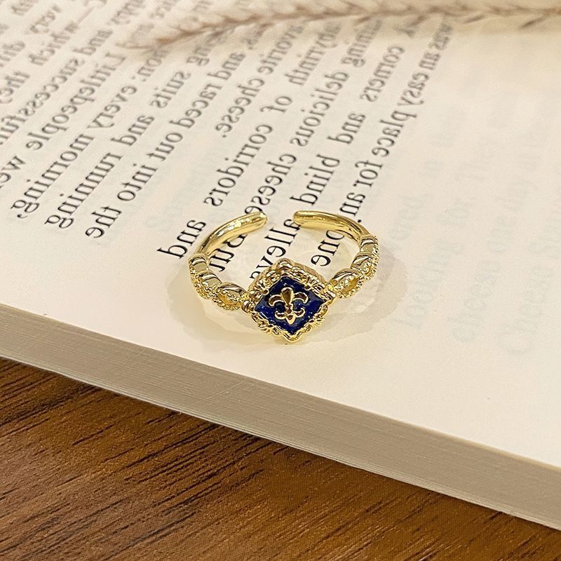 Elegant Pattern Enamel Open‑End Ring