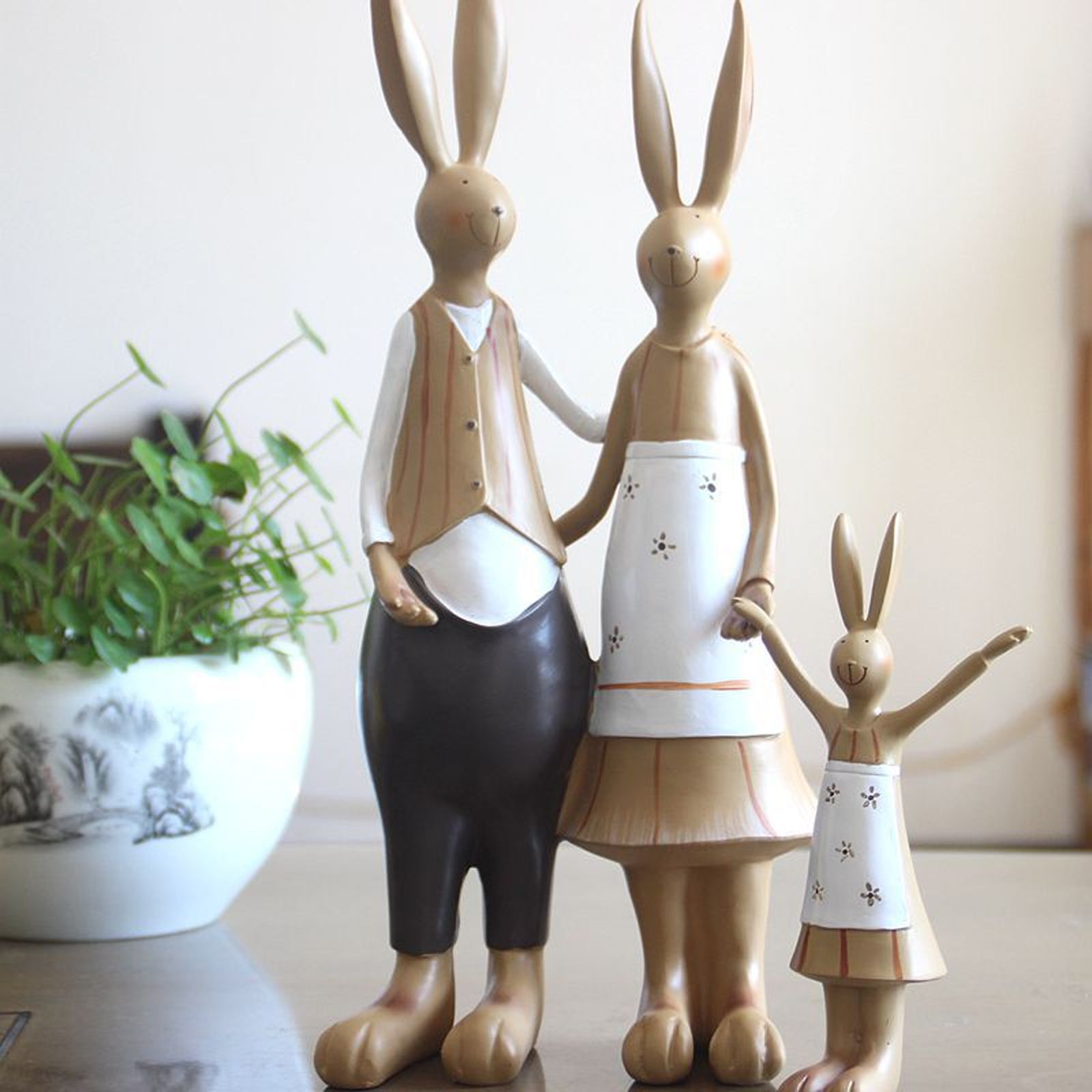 Rabbit Statue Resin Coating Cute Vintage Look Vivid Clear Texture Garden Bunny view 5