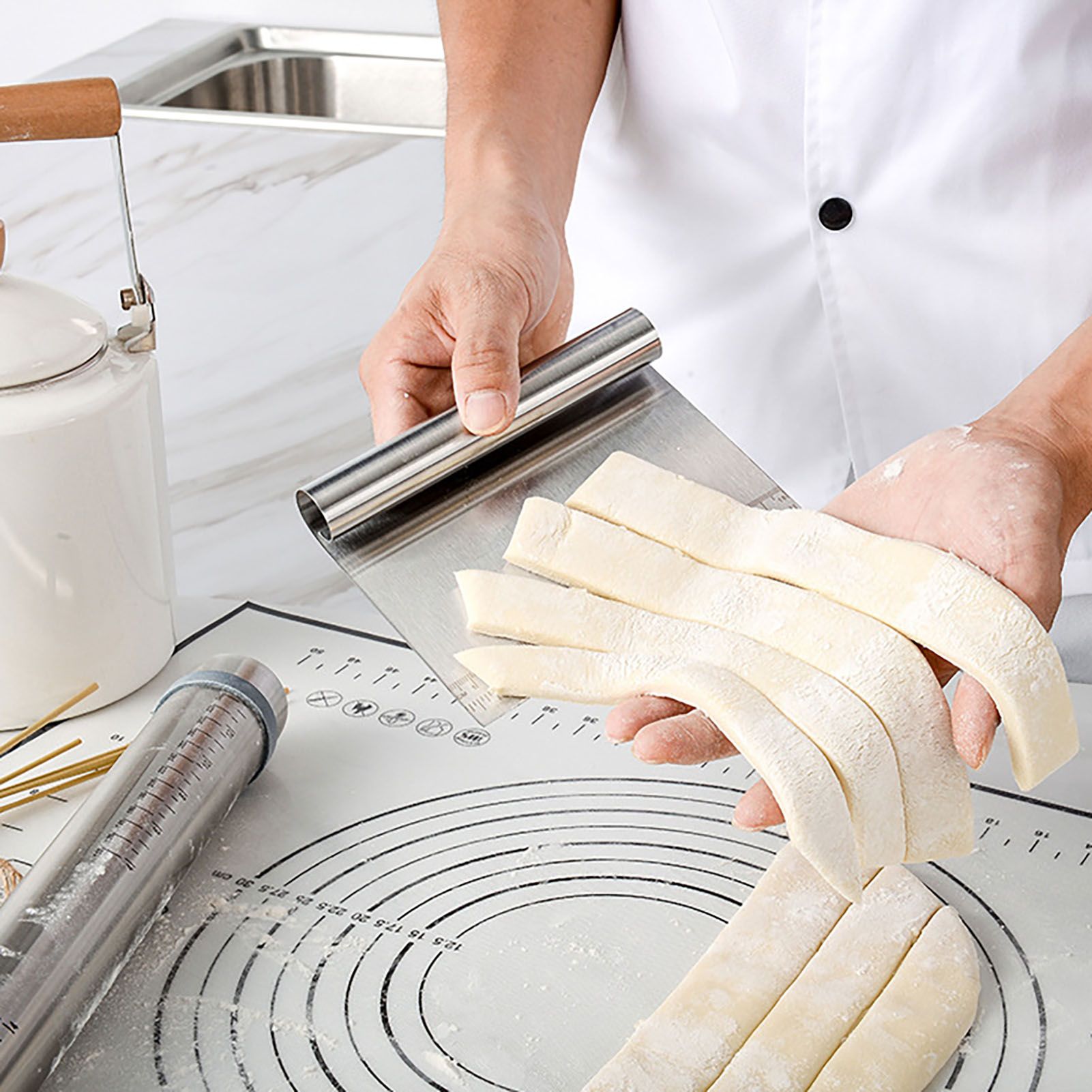 Adjustable Thicknes Flour Rolling Pin with Scale Mat Dough Scraper 430 view 9