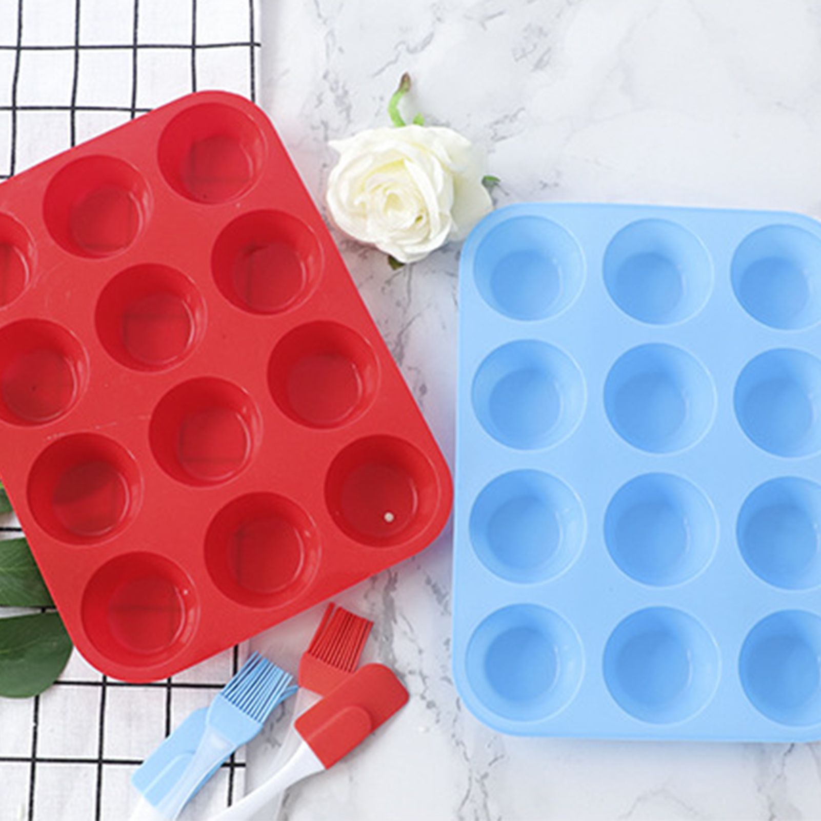 12 Cupcake Pan Soft Silicone Round Shape Easy Release Muffin Pan for Cupcake view 11