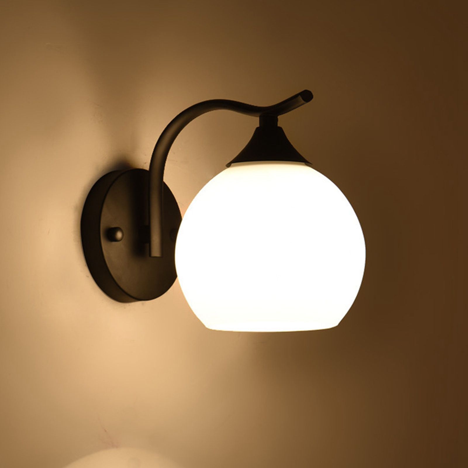 Wall Lamp Exquisite American Style Rust Resistance Wall Light for Living Room view 11